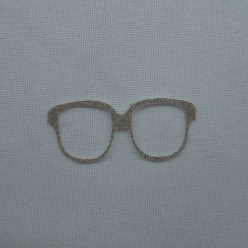 N°353 d'une paire de lunette  en papier tapisserie marron clair   découpage fin
