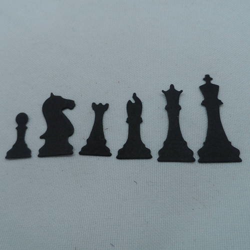 N°341 de six pièces d'échecs    en papier noir   découpage fin 
