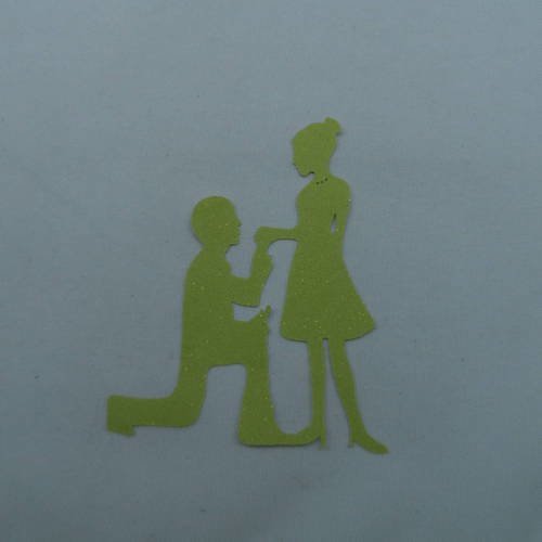 N°306  demande en mariage   en papier tapisserie vert à paillette  découpage fin 