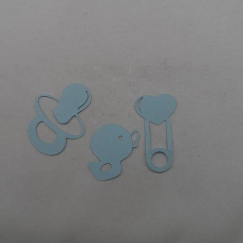 N°315  lot de 3 objets bébé sucette épingle à nourrice jouet canard  en papier bleu  découpage fin 