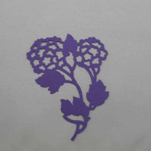 N°281 fleur hortensia  en papier violet découpage  fin 