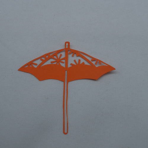 N°275  joli parasol   en papier orange  découpage  fin 