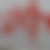 N°263 lot de six silhouettes en position de yoga  en papier rouge découpage  fin 