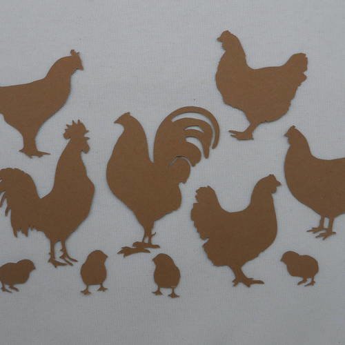 N°242  basse cour  en papier  marron  coqs poules poussins  découpage  fin 