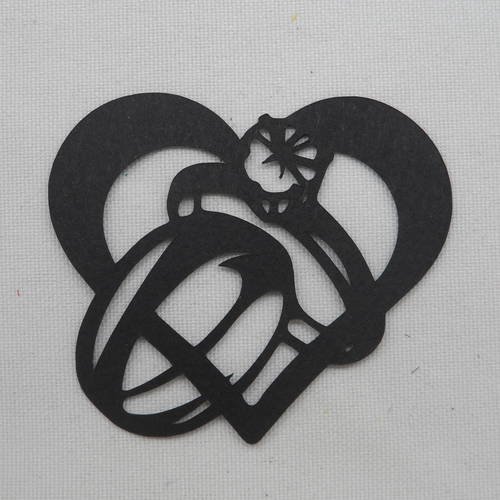 N°203 d'un cœur entrelacé avec deux bagues une alliance et alliance avec un diamant  en papier   noir