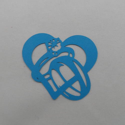 N°203 d'un cœur entrelacé avec deux bagues une alliance et alliance avec un diamant   en papier  bleu