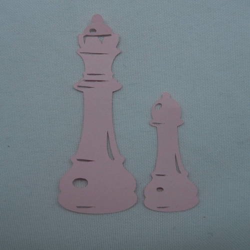 N°144 deux pièces d'échec en papier rose  découpage fin 