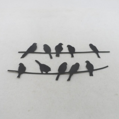 N°139 oiseaux sur un fil deux différentes en papier noir découpage et gaufrage