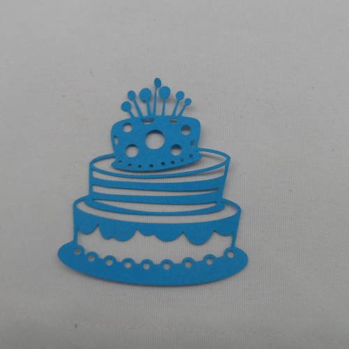 N°135 gâteau à étages  en papier bleu turquoise   découpage fin 