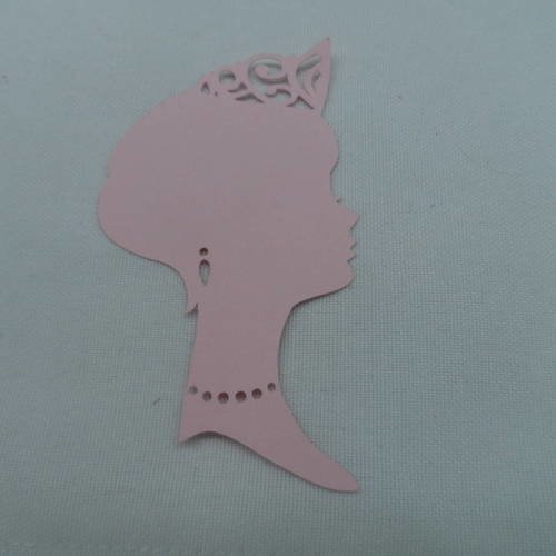 N°128 tête de princesse de profil en papier rose   avec bijoux et couronne  découpage 