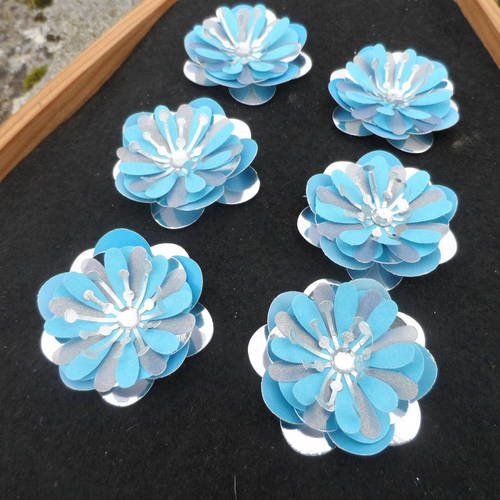 N°159 fleurs en papier bleu  et argent cœur  strass pour embellissement 