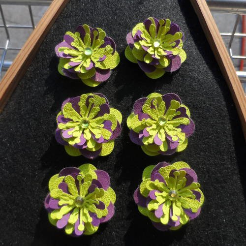 N°159 fleurs en papier violet et vert anis   cœur  strass pour embellissement 