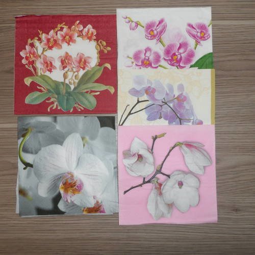 N°160 lot de 5 serviettes différentes en papier sur thème des fleurs orchidées 