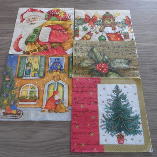 N°160 lot de 5 serviettes différentes en papier thème  fêtes noël 