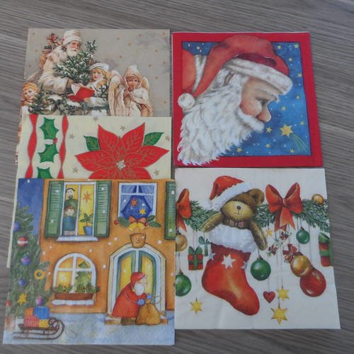 N°160 lot de 5 serviettes en papier thème fêtes noël 