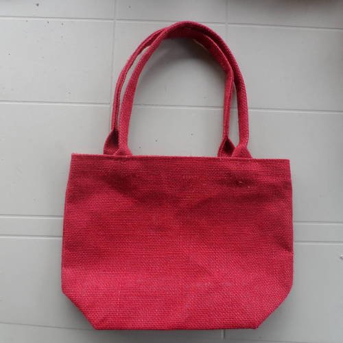 N°200 joli petit sac bandoulière en toile de jute rouge 
