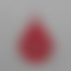 N°100 b une petite boule de noël en papier rouge    découpage fin