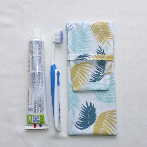 Etui pour brosse à dent et dentifrice imperméable
