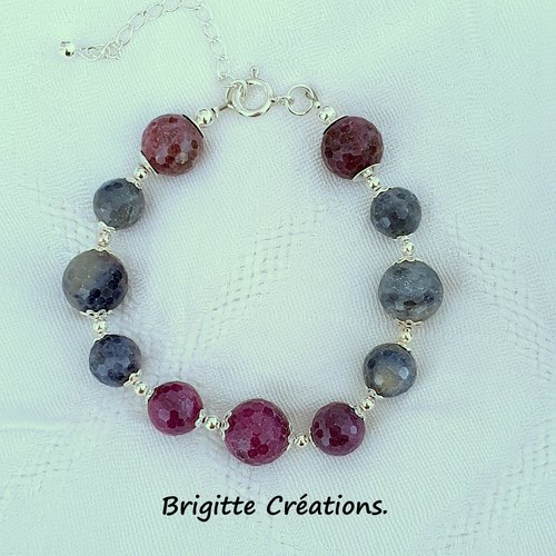 Bracelet en pierres véritables rubis et saphir facettées et argent 925.