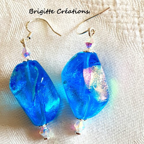 Boucles d'oreilles en perles de verre de murano authentiques sur crochets en argent.