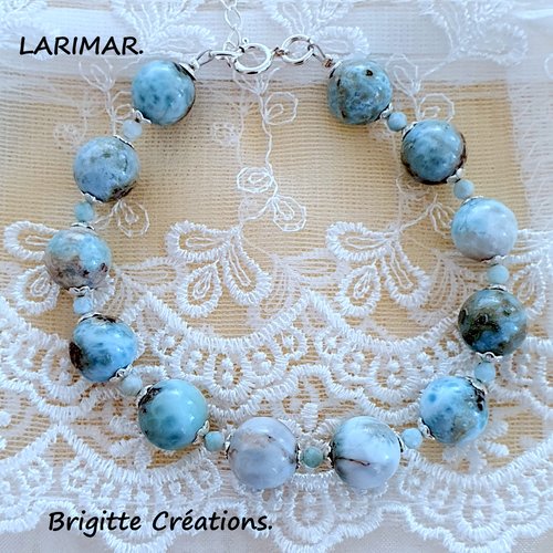 Bracelet réalisé en perles rondes lisses en véritable larimar.