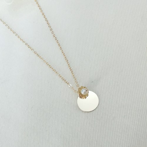 Collier ~ mot precieux fleuri ~ 'amour '  gold filled or 14k brillesurmoi