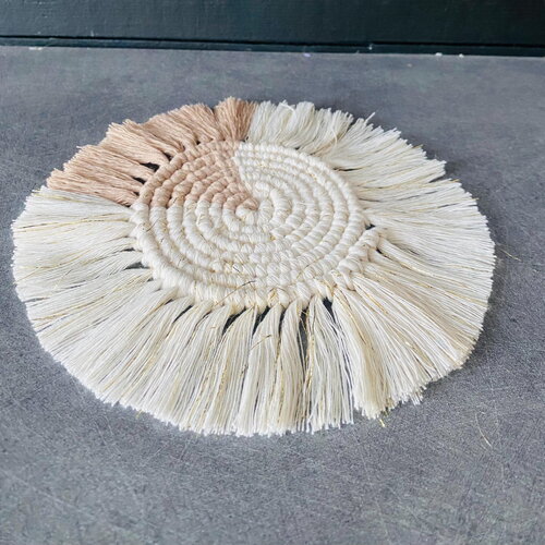 Sous verre en macramé