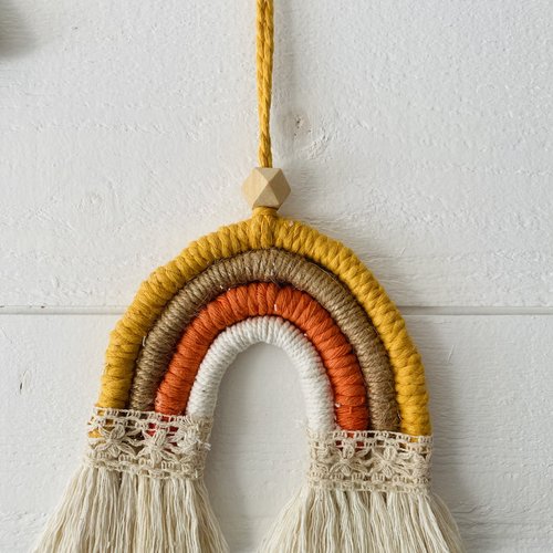 Arc en ciel en macramé