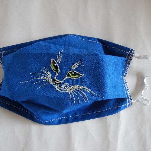 Masque Tissu Lavable Brode M41 Chat Yeux Verts Fond Bleu Taille Adulte Ou Enfant Un Grand Marche