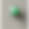 Jolie perle "oeil de chat"  diamètre 14 mm vert pomme