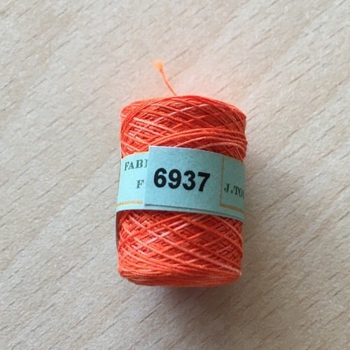 Cocon de calais pour dentelle 6937 capucine