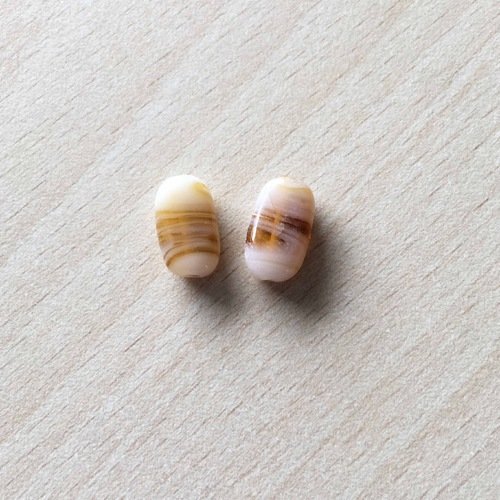 Perle artisanale en verre  "ovale" couleur: ambre