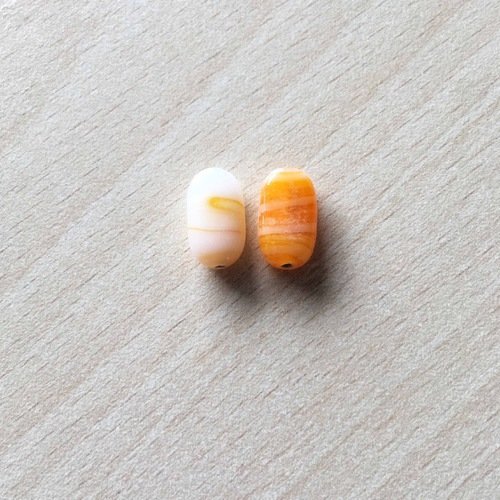 Perle artisanale en verre  "ovale" couleur: orange
