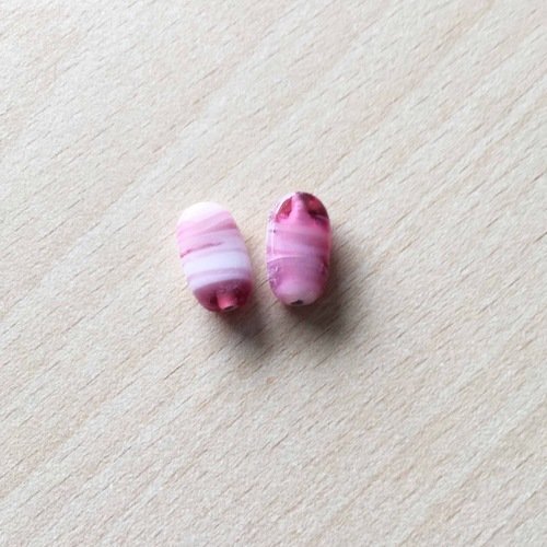 Perle artisanale en verre  "ovale" couleur: roseline