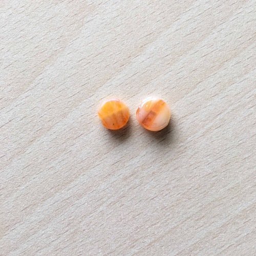 Perle artisanale en verre  "pastille" couleur: orange