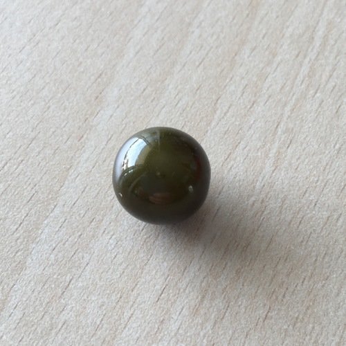 Jolie perle magique 16 mm  couleur  vert olive