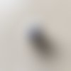 Jolie perle magique 14 mm  couleur  blanc argenté