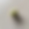 Jolie perle magique 14 mm  couleur  jaune citron