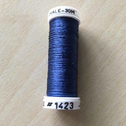 Bobine de soie ovale 1423 bleu marine