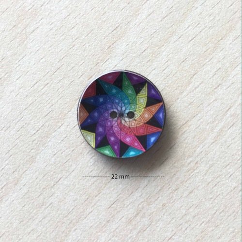 Joli petit bouton "mandala"  arc en ciel taille:  22 mm 