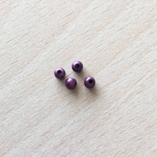 Lot de jolie perles magiques 4 mm  couleur  violet