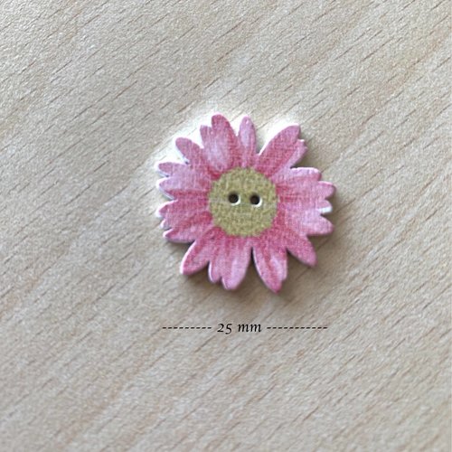 Joli petit bouton "marguerite " rose pâle taille:  25 mm 