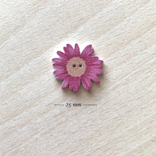 Joli petit bouton "marguerite " rose rouge taille:  25 mm 