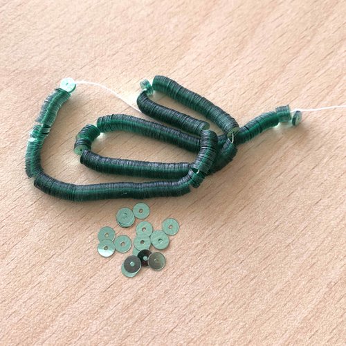 Paillette vert d'eau métallique 4 mm qualité française  2044