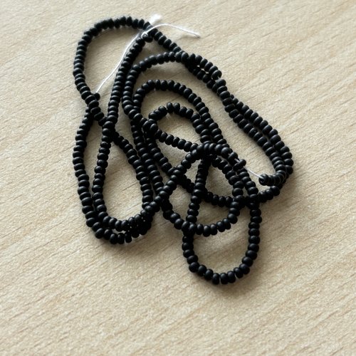 Jolie petites perles de rocaille vieux rose  mat  10/0