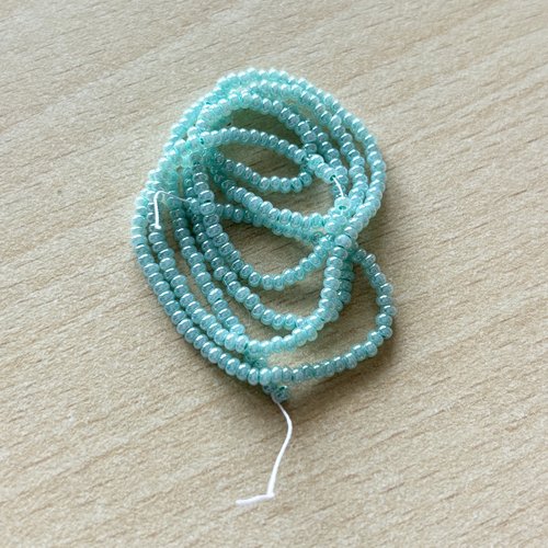 Jolie petites perles de rocaille ceylon turquoise lustré  10/0