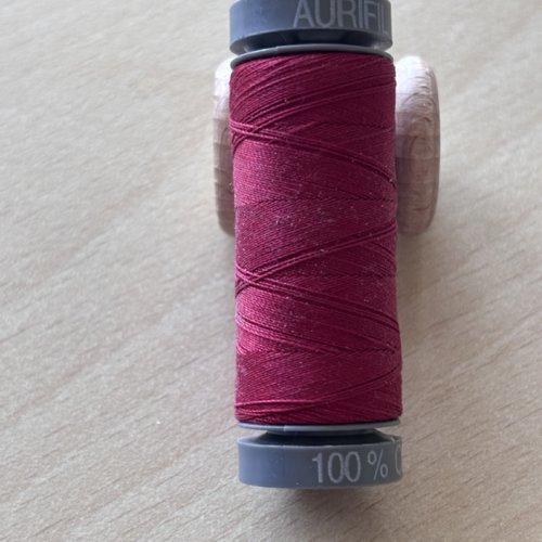 Aurifil mako 28 1103