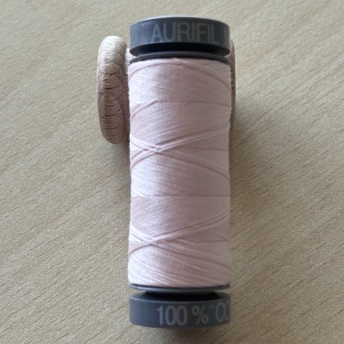Aurifil mako 28 2410