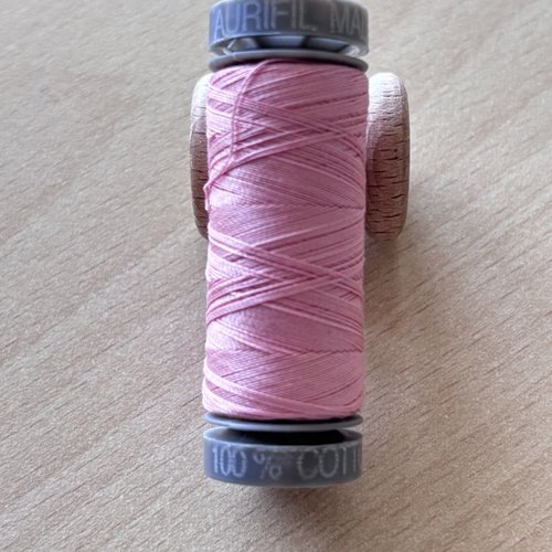 Aurifil mako 28 2437
