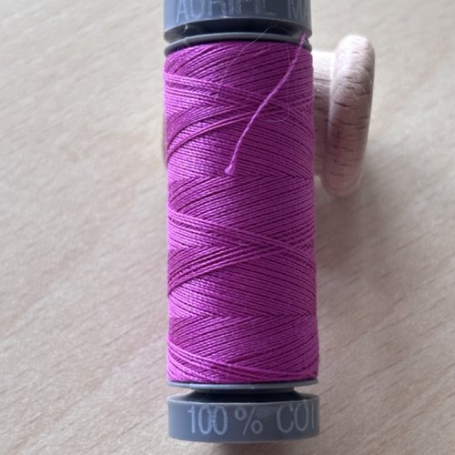 Aurifil mako 28 2535